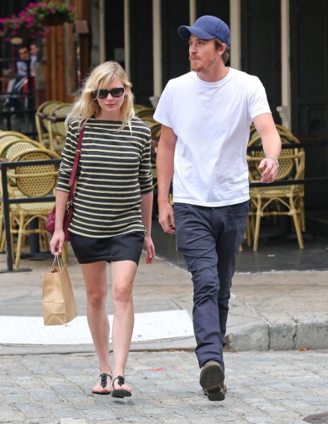 Should Kirsten Dunst Be Worried Kristen Stewart Is Single? (Photos) 0904