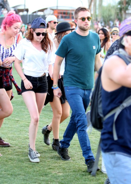 Robert Pattinson Dumps Kristen Stewart Over Rupert Sanders Text 0522