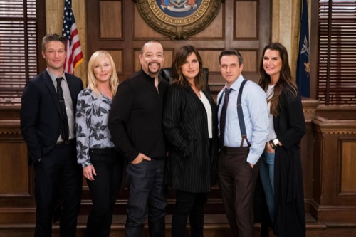 Law & Order SVU Recap 10/25/17: Season 19 Episode 5 "Complicated"