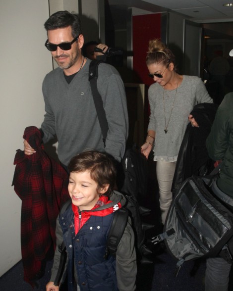 LeAnn Rimes Pregnant? Baby Bump And Baggy Clothes Incite Rumors 0218