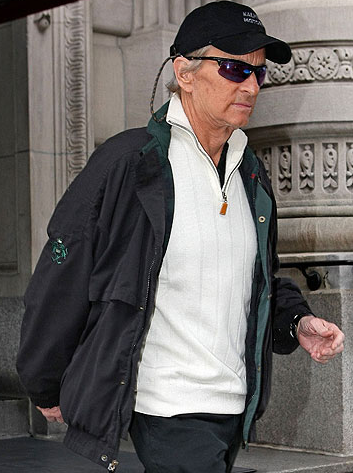 ael Douglas in NYC For Thanksgiving Looking Healthier