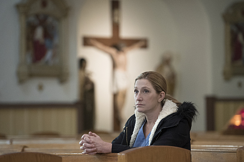 Nurse Jackie Series Finale Recap and Spoilers - Guess What Jackie Does? "I Say a Little Prayer"