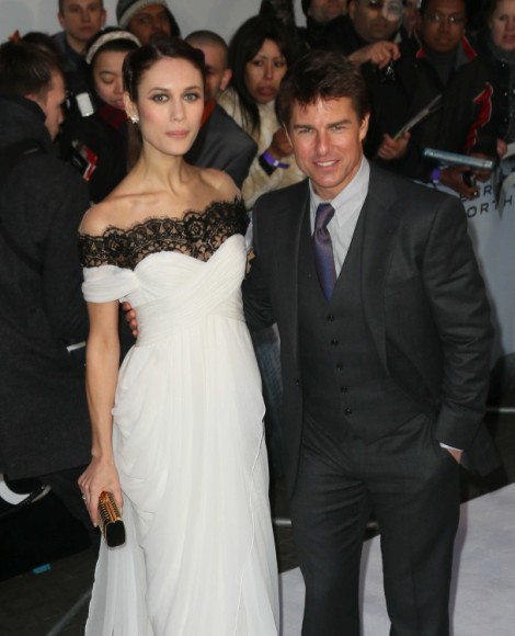 Tom Cruise Buying Olga Kurylenko's Love, Trying To Steal Her Away From Boyfriend 0415