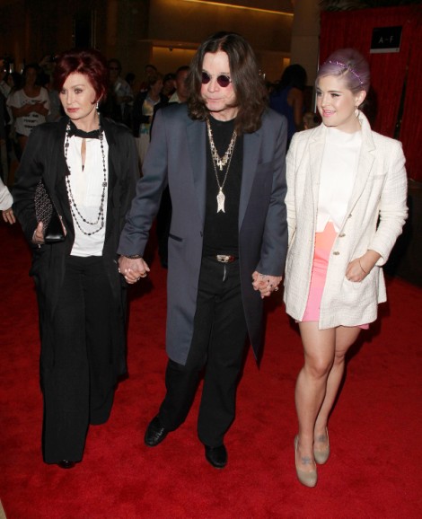 Ozzy Osbourne And Sharon Osbourne Rekindle Romance On Beverly Hills Lunch Date! 0519