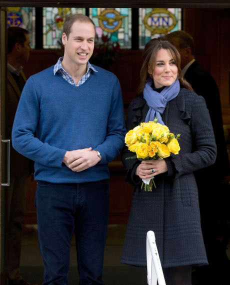 Kate Middleton Suffers through Embarrassing Christmas Ordeal with Prince William