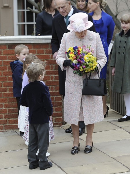 Queen Elizabeth Cancels Kate Middleton's Baby Shower Because She's Already Spoiled Enough 0401