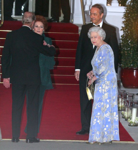 Prince Charles' King Roles Increasing - Is Queen Elizabeth Sicker Than We Thought? 0508