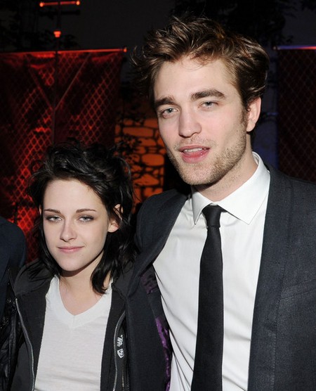 Relationship Trouble As Robert Pattinson And Kristen Stewart Look Grim? (Photo)