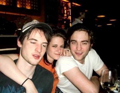 Robert Pattinson & Kristen Stewart Get Drunk and Party
