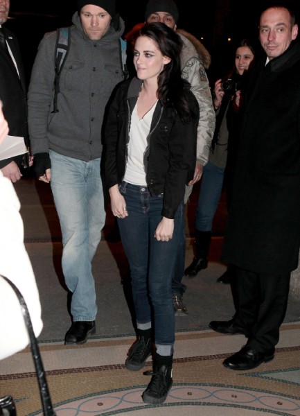 Kristen Stewart Answers Back After Robert Pattinson Split (PHOTO) 0524