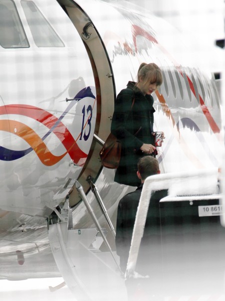 Taylor Swift And Harry Styles Back Together! Can She Make It Last? 0123