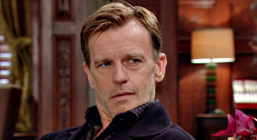 The Young and the Restless Spoilers: Phyllis Blackmails Tucker with Mamie Secret – Threatens to Ruin Enemy’s Plans