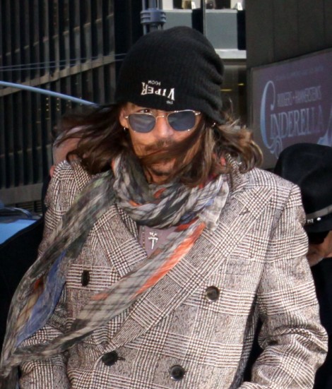 Winona Ryder Plotting To Steal Johnny Depp Away From Amber Heard 0426
