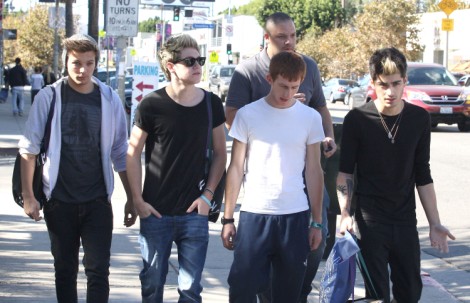 Zayn Malik Quitting One Direction Over Cheating Scandal - Report 0206