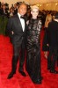 Anne Hathaway Confronts Amanda Seyfried Over Oscar Dress Fiasco At Met Ball 0508