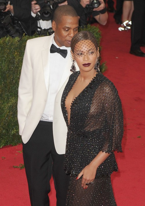 Beyonce and Jay-Z Divorce Evidence: Wedding Rings Off - Cheating Reports - Bey's Own Words - Marriage Counseling Fails