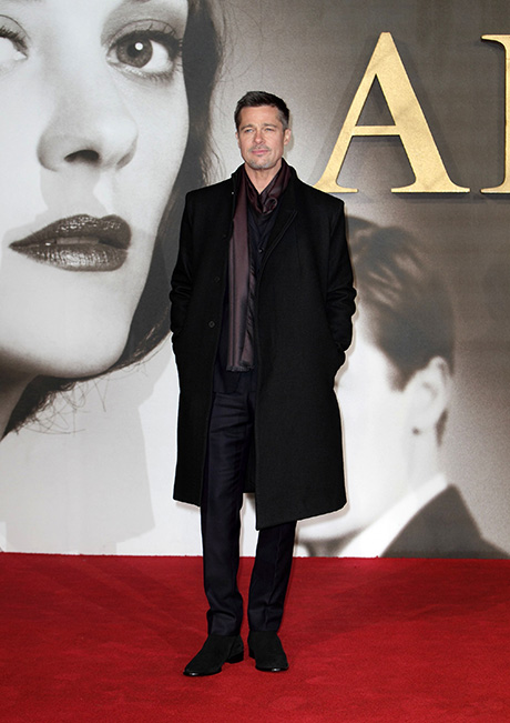 Brad Pitt Calls For Holiday Truce: Angelina Jolie Sets 4-Hour Visitation Time Limit On Christmas Day, Won't Allow More!