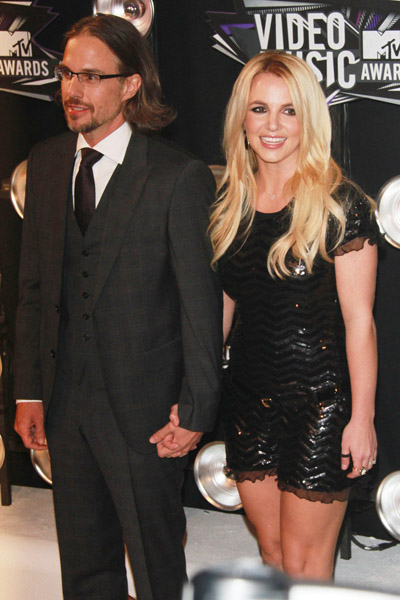 Britney Spears Delays Marrying Jason Trawick Because Of Lawsuits