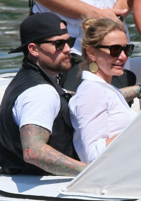 Cameron Diaz Benji Madden Divorce Actress Spotted In Tears After Nasty Public Flight Benji