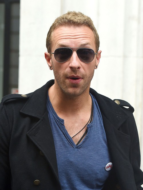 Chris Martin Takes Jennifer Lawrence On Tour With Coldplay
