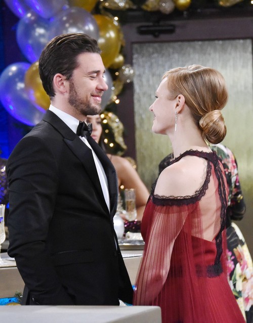 Days of Our Lives Spoilers: Stefan Tries To Seduce Abigail Away From Chad – Brothers Battle For Abby’s Heart