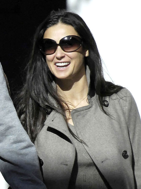 Demi Moore Gets Hot and Heavy with New Boyfriend Harry Morton During a Sexy Night Out!