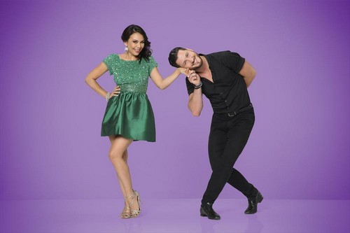 Dancing With The Stars Season 19 Spoilers: Frontrunners Val Chmerkovskiy, Janel Parrish Set To Win
