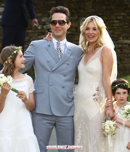 Kate Moss Wed Jamie Hince In A Lavish English Country Ceremony - Photos ...