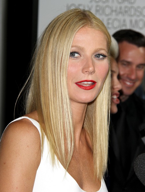 Gwyneth Paltrow Cheats On Chris Martin: Affair With Mysterious Man ...