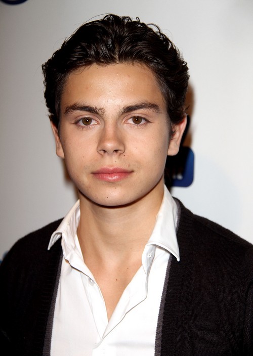 'The Fosters' Jake T. Austin Charged With Hit and Run - Hit 3 Parked Cars!