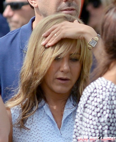 Selfish Jennifer Aniston Ignores Ailing Mother: Nancy Dow Suffers Stroke Alone - Report 