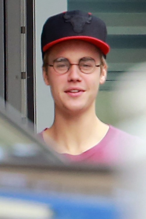 Justin Bieber Outside The W Hotel In Hollywood