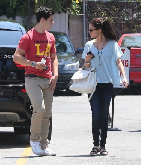 Selena Gomez To Go Topless To Shed Justin Bieber, Good Girl Image 0617