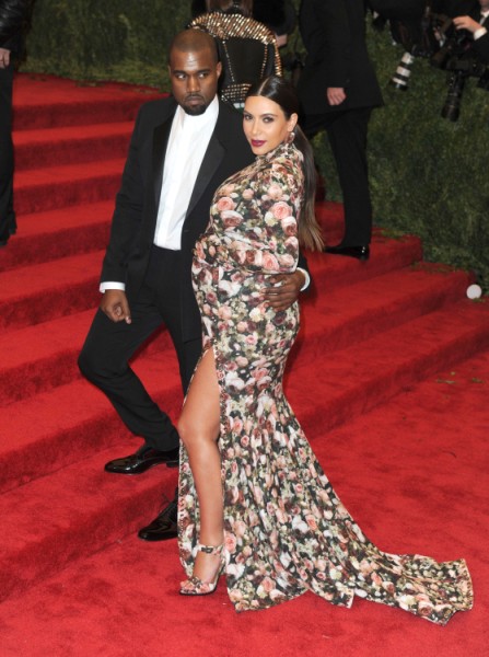 Kim Kardashian's Baby Name To Be Announced Today - What Are Your Picks? 0618