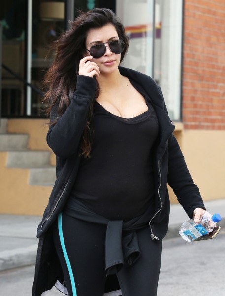 Kim Kardashian Bans Sweets From Hospital Room - The Weight Loss Battle Has Begun! 0620