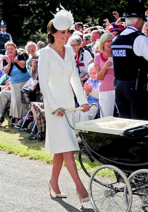 Kate Middleton Refuses More Royal Engagements After Princess Charlotte Christening - Queen Elizabeth Battles for Control?