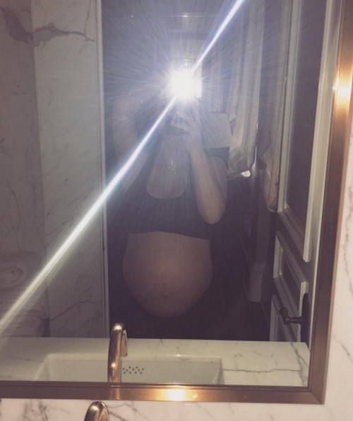 Kim Kardashian and Kanye West Choose Baby Name: Won’t Announce Until Kim's Post Pregnancy Body Ready for Photos?
