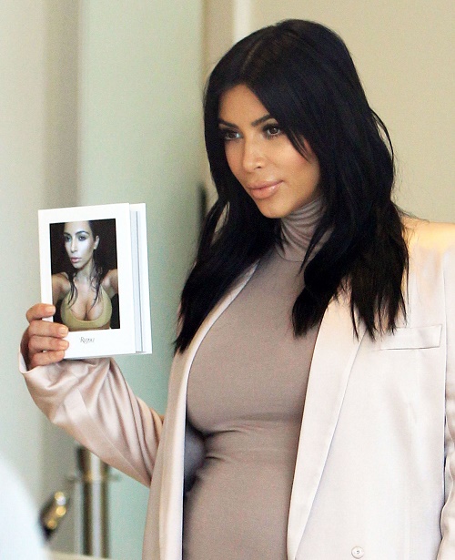 Kim Kardashian Divorce: KUWTK Star Embarassed Kanye West Marriage Failing, Plants Fake Story About Buying London Love Nest!