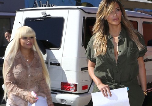 Kim Kardashian Dumps Khloe Kardashian For New BFF Blac Chyna - Sister is Heartbroken (VIDEO)