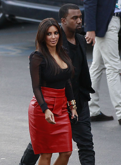 Kim Kardashian Cheated on Reggie Bush with Her Current Baby Daddy Kanye West!