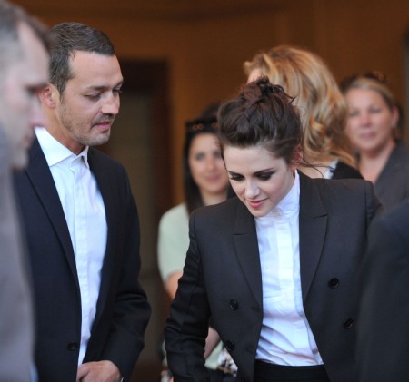 Is Kristen Stewart Actually The Victim in Affair With Rupert Sanders? 0802