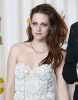 Gwyneth Paltrow, Kristen Stewart Most Hated In Hollywood In New List - Do We Agree? 0417