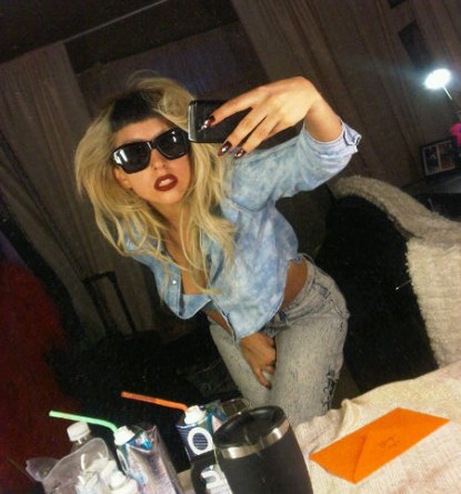 Lady Gaga Shows Off New Hairstyle - Photo
