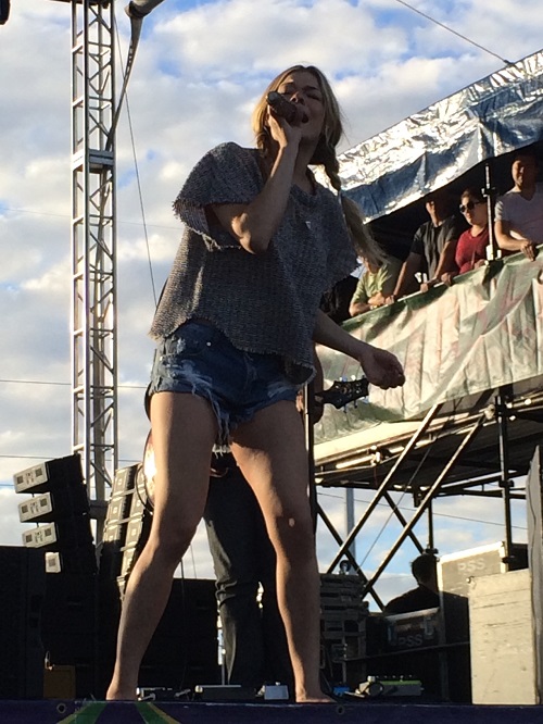 leann-rimes-concert-5 | Celeb Dirty Laundry