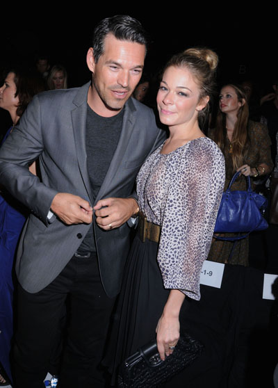 LeAnn Rimes Is Giving Husband Eddie Cibrian A "Ripped Up Prenup" And A Porsche For Christmas 