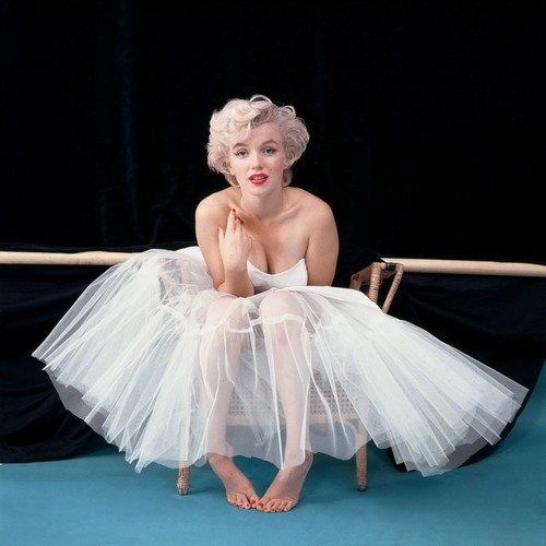 Marilyn Monroe Suffocated by Robert Kennedy? - Report