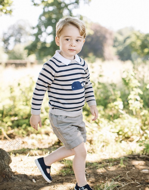 Kate Middleton’s Parenting Skills Slammed: Prince George Without Seatbelt In Moving Car