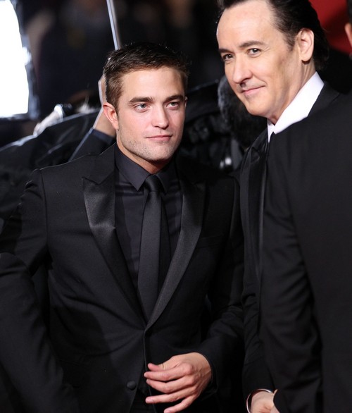 Robert Pattinson - Kristen Stewart Still In Touch - Twilight Stars Back Together For Domestic Hook-Up?