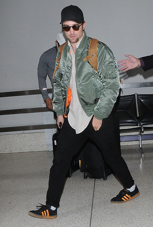 Robert Pattinson & FKA Twigs Departing On A Flight At LAX