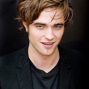 Robert Pattinson doesn’t mind working with poop Robert Pattinson doesn’t mind working with poop